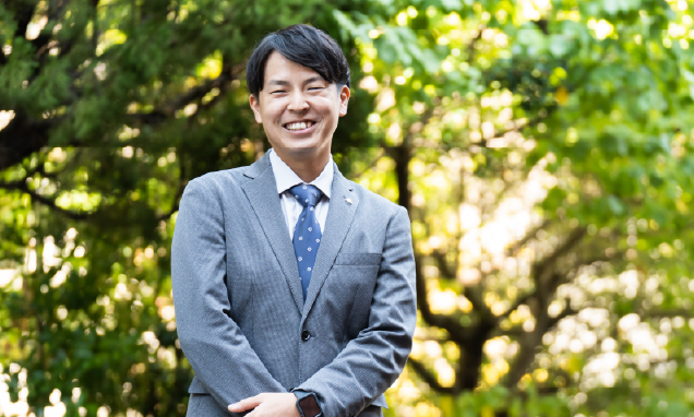 2012年入社　西塚 大輔